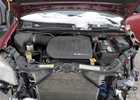 2012 Chrysler Town & Country Touring z USA, uszkodzony, nr VIN 2C4RC1BG6CR196132